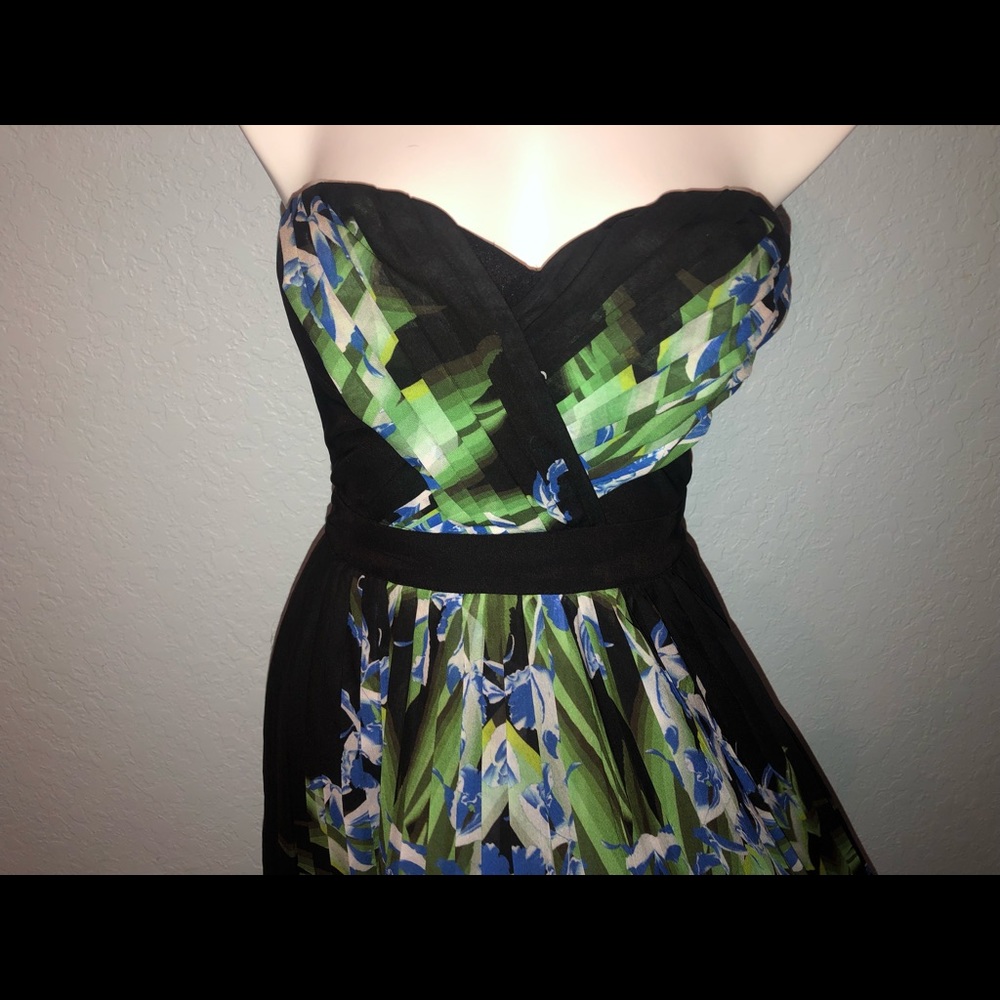 DRESS - Picture 3 of 4